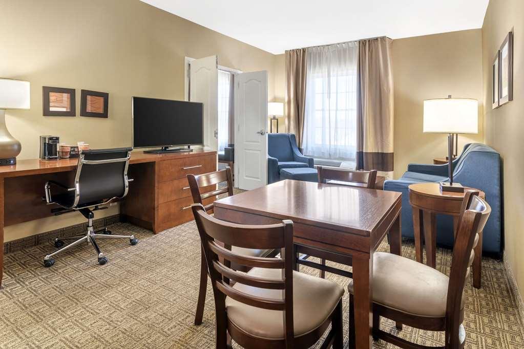 Comfort Inn & Suites Dover-Portsmouth Room photo